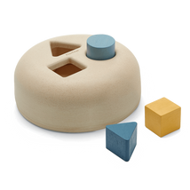 Formaválogató – geometriai formák - Plan Toys