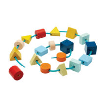 Nagy fűzős gyöngyök - színes - Plan Toys